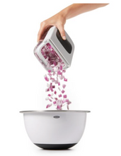 Vegetable Chopper with Easy-Pour Opening