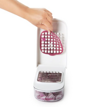 Vegetable Chopper with Easy-Pour Opening