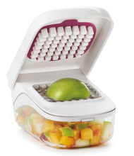 Vegetable Chopper with Easy-Pour Opening