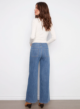 Wide Leg Stretch Jeans