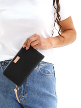 Consuela Cyndi Essential Wallet