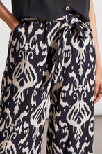 Printed Pull-On Belted Ankle Pant