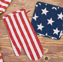 Stars & Stripes Pot Holder/Oven Mitt Set