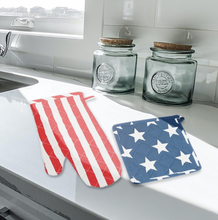 Stars & Stripes Pot Holder/Oven Mitt Set
