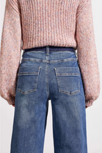 Sophia Curvy Wide Leg Jean