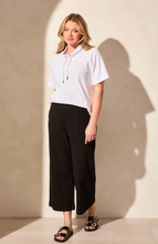 Textured Pull-On Capri Pants