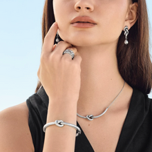 Interlok Single Knot Necklace (Silver)