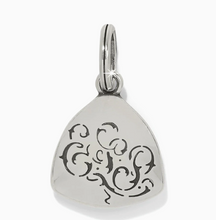 Estella Amulet