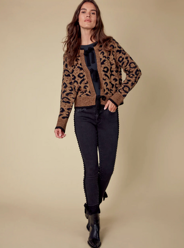 Slim Leg Jeans With Velvet Bow