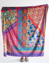 Double-Sided Cozy Throw Blanket