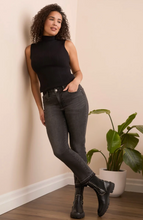 Sophia Curvy Microflare Jeans (Black Mist)